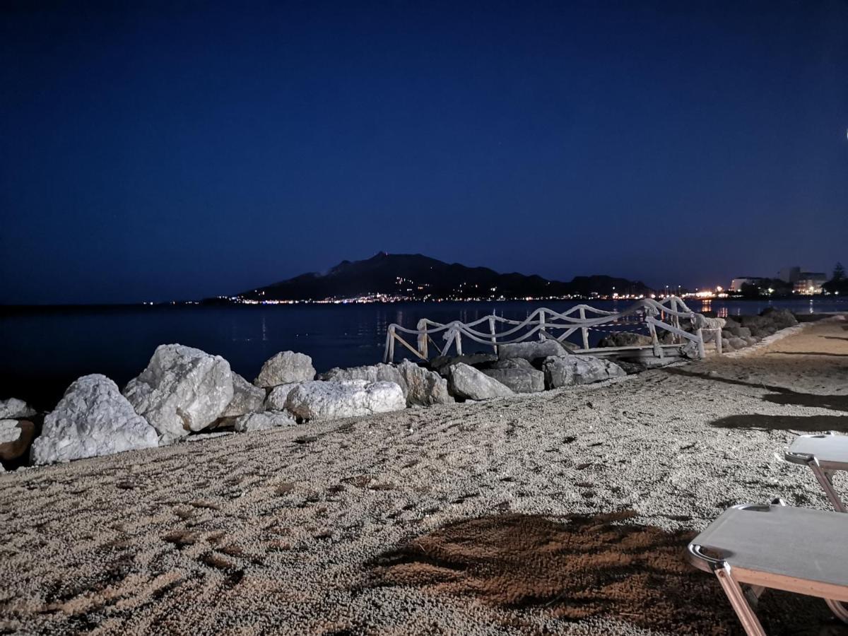 Point Ephemere Beachfront Apartments Ζάκυνθος Πόλη Εξωτερικό φωτογραφία